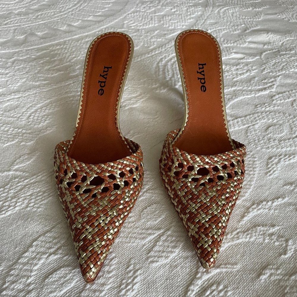 Hype pointed toe mules, brown and gold, 7.5 (fit like 7)
